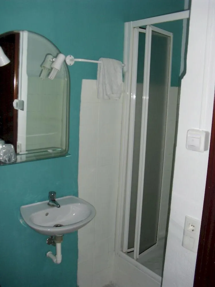 Virgen Del Rocio II Hotel Torremolinos Vendégház