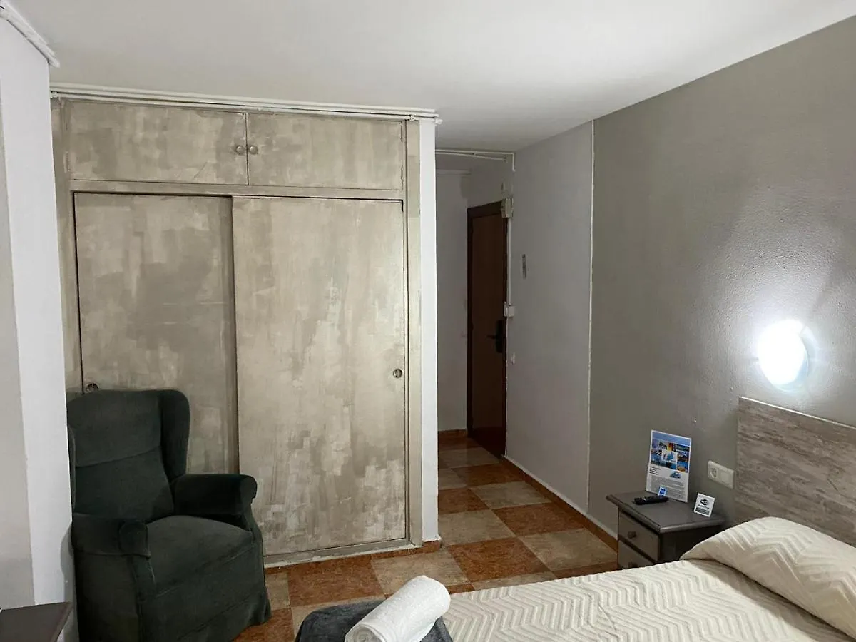 Vendégház Virgen Del Rocio II Hotel Torremolinos