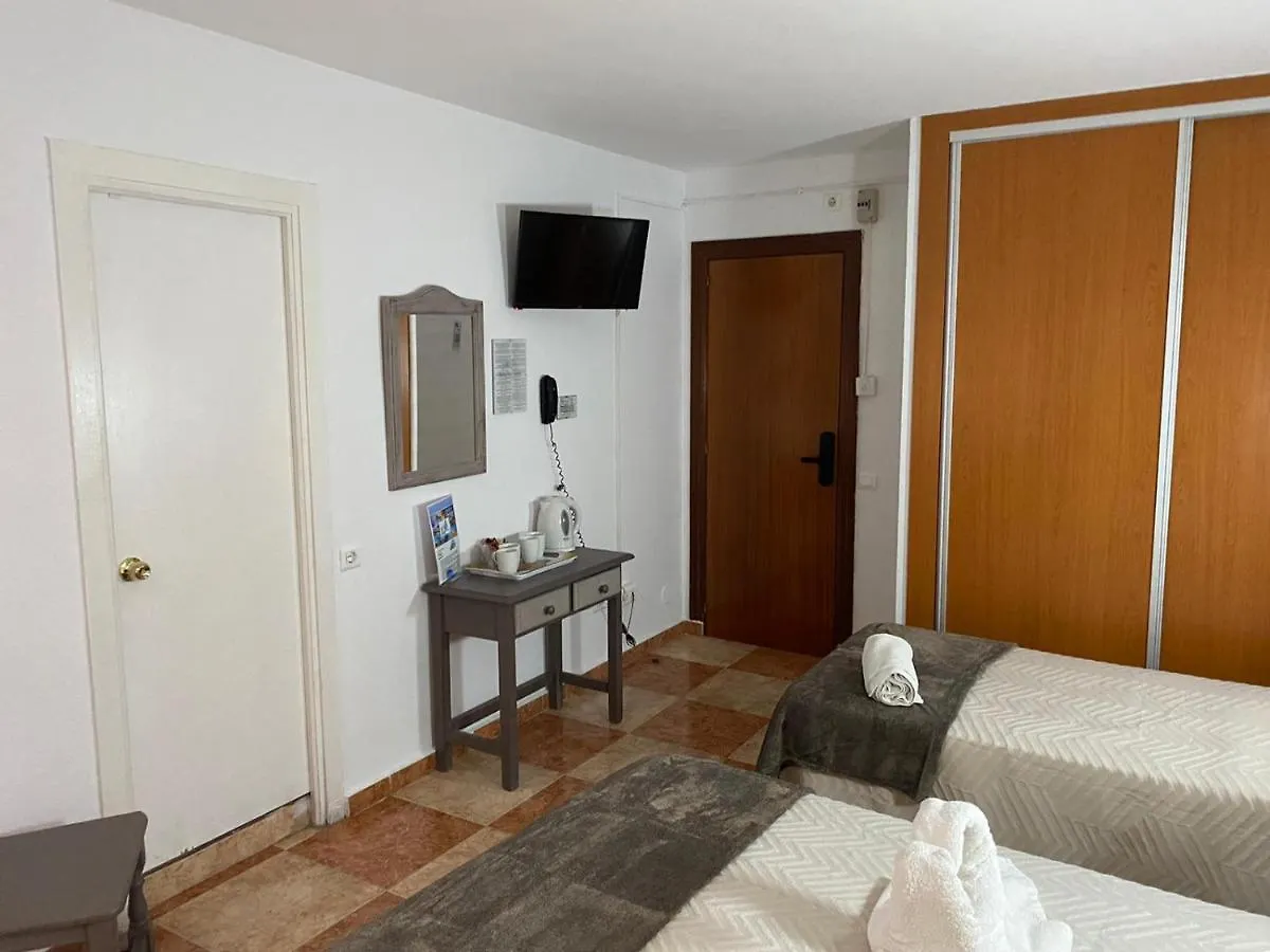 Vendégház Virgen Del Rocio II Hotel Torremolinos